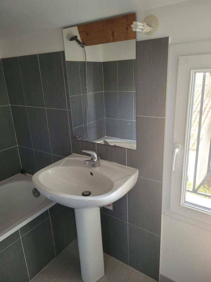 Appartement Avec Exterieur Aigues-Mortes Eksteriør bilde